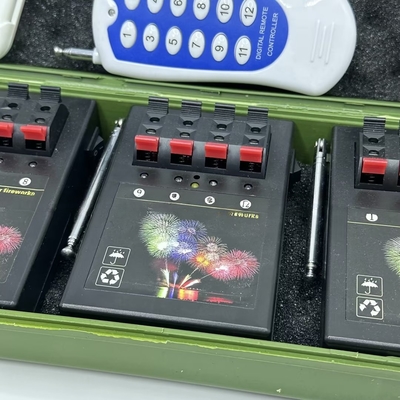 10 চ্যানেল সিকোয়েন্সিয়াল পাইরোটেকনিক প্রোগ্রামযোগ্য রিমোট ফায়ারওয়ার্ক ফায়ারিং সিস্টেম বছরের ছুটির উদযাপন
